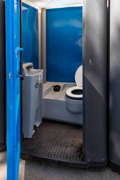 Best Portable restroom trailer rental  in Ronceverte, WV